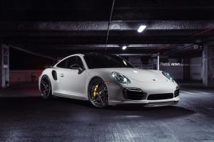 Porsche 911 Turbo S on ADV.1 Wheels (ADV05SMV2SL) 2015 года